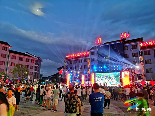 松桃:堅(jiān)持以人民為中心積極發(fā)展文化文藝事業(yè)