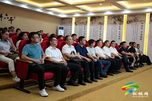 松桃赴萬(wàn)山考察學(xué)習(xí)新時(shí)代文明實(shí)踐中心建設(shè)