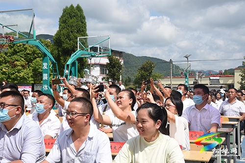 賡續(xù)百年初心 擔當育人使命——黃板鎮(zhèn)舉辦系列活動熱烈慶祝第37個教師節(jié)