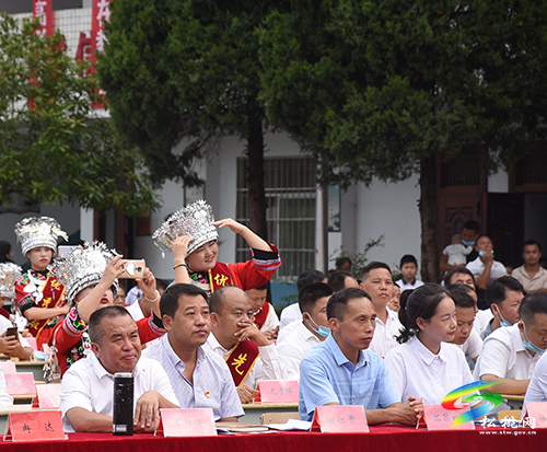 賡續(xù)百年初心 擔當育人使命——黃板鎮(zhèn)舉辦系列活動熱烈慶祝第37個教師節(jié)
