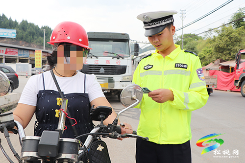 松桃交警大隊持續(xù)開展摩托車、電動摩托車專項整治行動