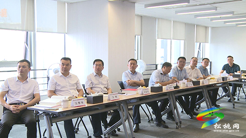 龍群躍率團(tuán)赴深圳、成都進(jìn)行招商引資