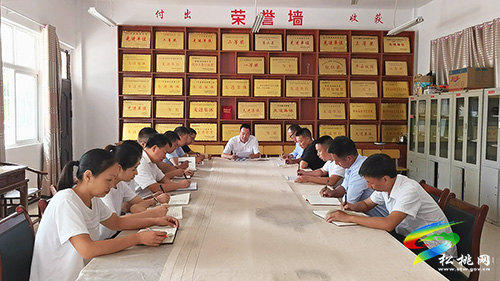 ​普覺鎮(zhèn)中學(xué)：15名行政人員一支教育筑夢隊
