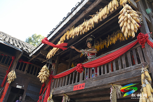 2021“旅游兩會”各大媒體采風(fēng)活動(dòng)走進(jìn)苗王城