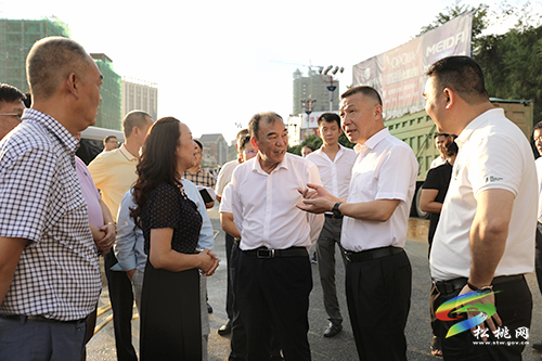 東莞市虎門鎮(zhèn)黨委書記蔣亞軍一行到松桃開展東西部協(xié)作結(jié)對(duì)交流活動(dòng)