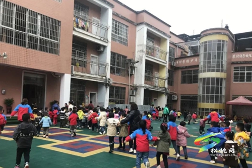 松桃第二幼兒園開展防恐反暴演練活動