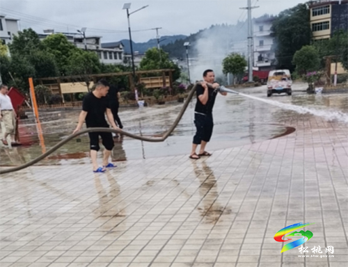 【我為群眾辦實(shí)事】當(dāng)好群眾的“店小二”，為民服務(wù)不打烊