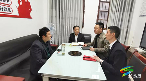 ​吳廷友到盤石鎮(zhèn)調(diào)研指導村“兩委”換屆工作