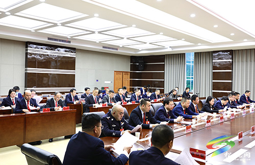 ​中國共產(chǎn)黨松桃苗族自治縣第十四次代表大會主席團(tuán)第五次會議召開