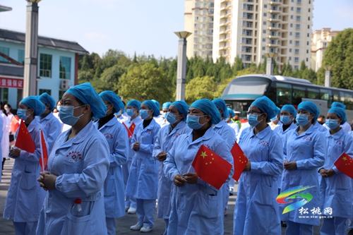松桃104名醫(yī)護(hù)人員馳援遵義