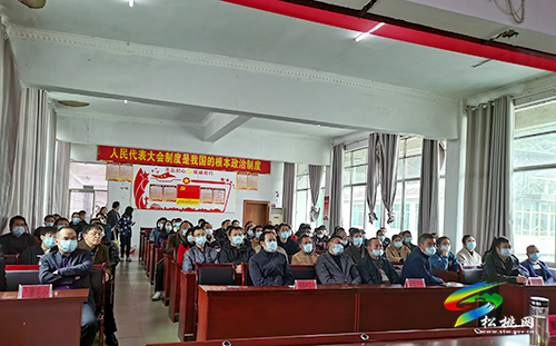 寨英鎮(zhèn)召開教育系統(tǒng)黨風(fēng)廉政警示教育大會(huì)