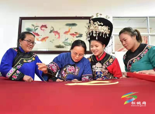 松桃石麗平獲第八屆全國道德模范提名獎(jiǎng)