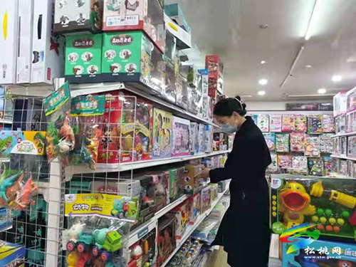 松桃開展出版物市場(chǎng)暗訪檢查工作
