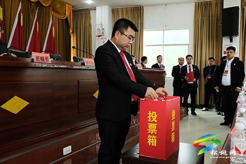 孟溪鎮(zhèn)第八屆人民代表大會第一次會議勝利召開