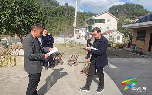 長(zhǎng)興堡鎮(zhèn)開(kāi)展鞏固拓展脫貧攻堅(jiān)成果“拉網(wǎng)式”交叉檢查