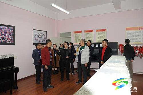 東莞市虎門鎮(zhèn)東方小學(xué)與松桃實(shí)驗(yàn)小學(xué)開展協(xié)作辦學(xué)交流活動(dòng)