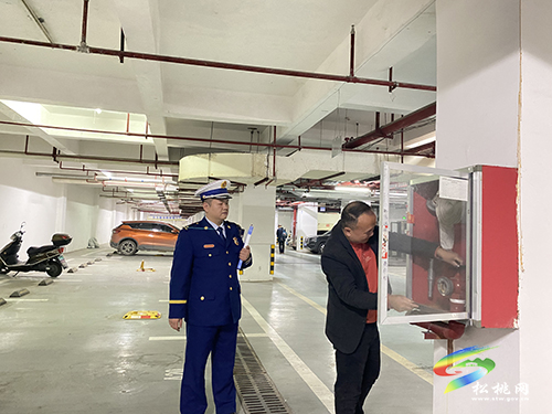 松桃消防持續(xù)開展“風(fēng)暴一號”高層民用建筑消防安全專項(xiàng)行動(dòng)