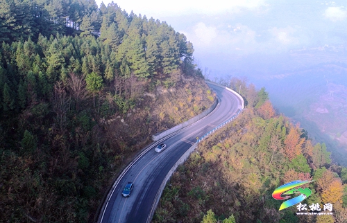 松桃：山村路風(fēng)光美