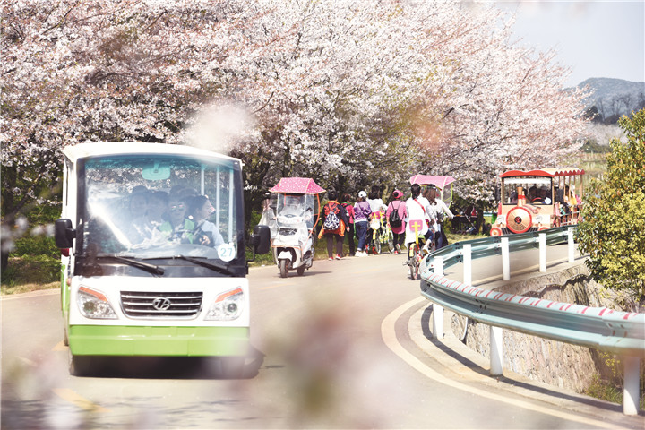 2021年玩轉(zhuǎn)多彩貴州,請(qǐng)收藏12個(gè)月主題旅行打卡清單!