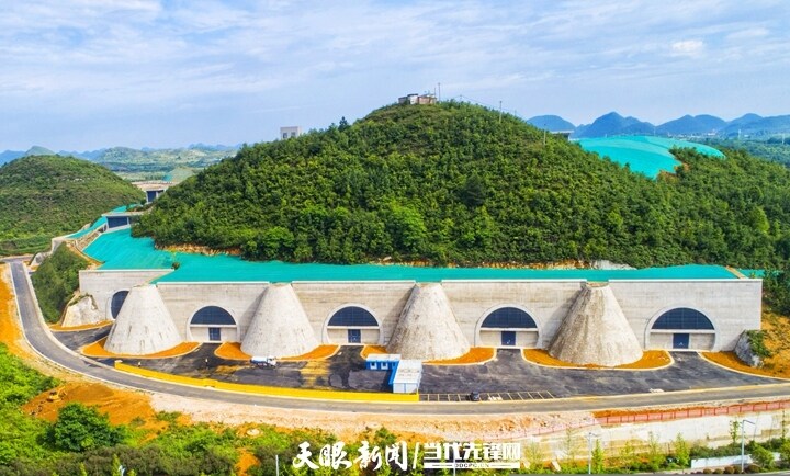 《貴州日報》刊登乾興平文章：衷心擁護“兩個確立” 忠誠踐行“兩個維護”｜寫在全省上下深入學習宣傳貫徹黨的十九屆六中全會精神之際
