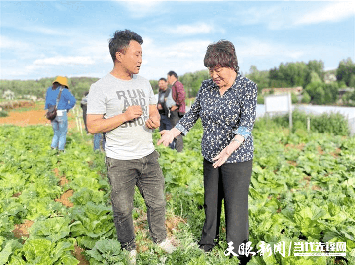 《貴州日報》刊登乾興平文章：衷心擁護“兩個確立” 忠誠踐行“兩個維護”｜寫在全省上下深入學習宣傳貫徹黨的十九屆六中全會精神之際