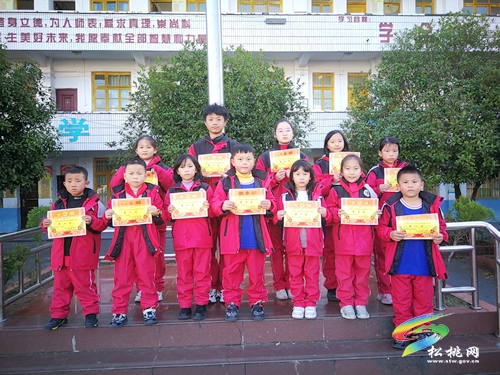 大路鎮(zhèn)完小舉行第一屆鄉(xiāng)村學校少年宮籃球運動會