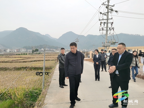 潘攀來(lái)松桃開(kāi)展巡河、宣講及調(diào)研安全生產(chǎn)等工作