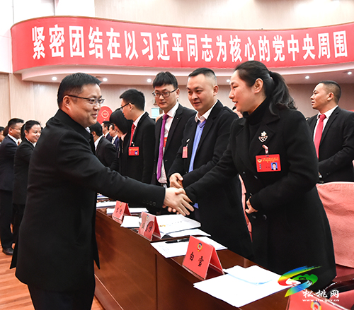 【聚焦“兩會”】縣領(lǐng)導親切看望出席縣政協(xié)十五屆一次會議的政協(xié)委員