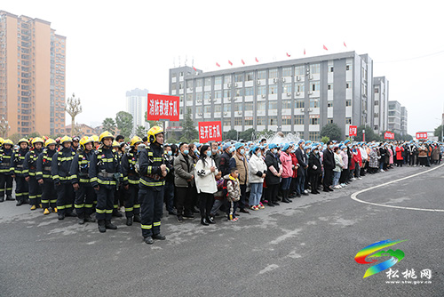 ​貴州松桃經(jīng)濟(jì)開發(fā)區(qū)開展冬季消防應(yīng)急演練　筑牢安全生產(chǎn)防線