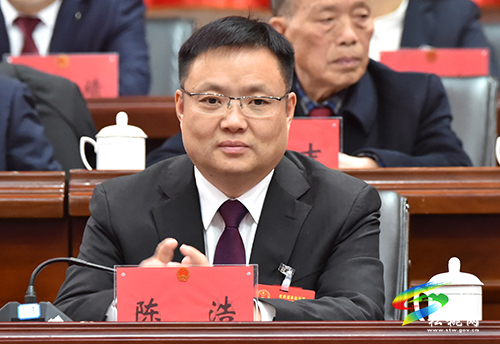 松桃苗族自治縣第十七屆人民代表大會第一次會議勝利閉幕
