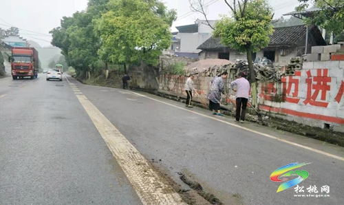 黃板鎮(zhèn)：服務(wù)群眾“零距離”實(shí)踐活動(dòng)見成效