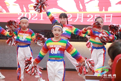 銅仁市關(guān)工委第六屆“中國(guó)夢(mèng)·我的夢(mèng)”陽(yáng)光少年主題東部片區(qū)活動(dòng)在松桃舉辦