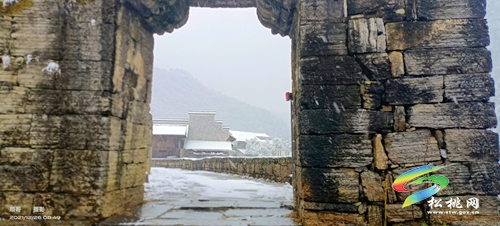 雪景下的古鎮(zhèn)