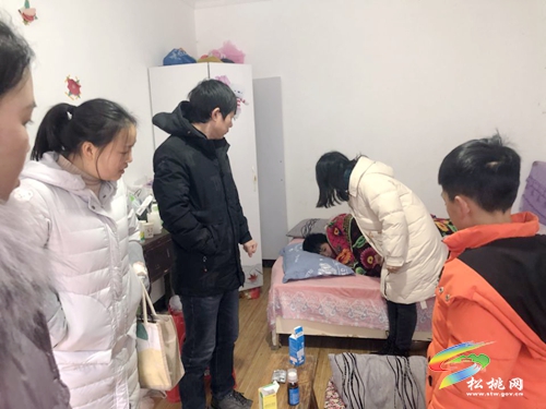 寨英鎮(zhèn)教育系統(tǒng)扎實(shí)開(kāi)展冬季溫暖“大家訪”活動(dòng)