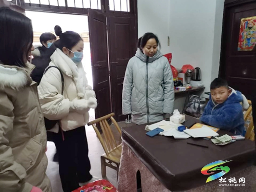 寨英鎮(zhèn)教育系統(tǒng)扎實(shí)開(kāi)展冬季溫暖“大家訪”活動(dòng)