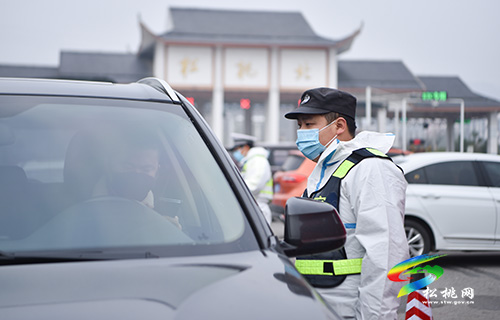 堅守崗位過元旦