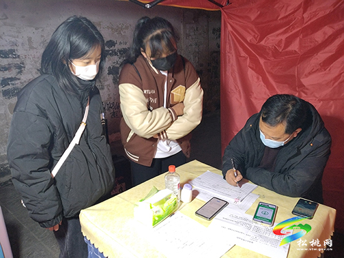 疫情防控志愿服務(wù)·守護(hù)美好家園”　松桃審計(jì)在行動(dòng)