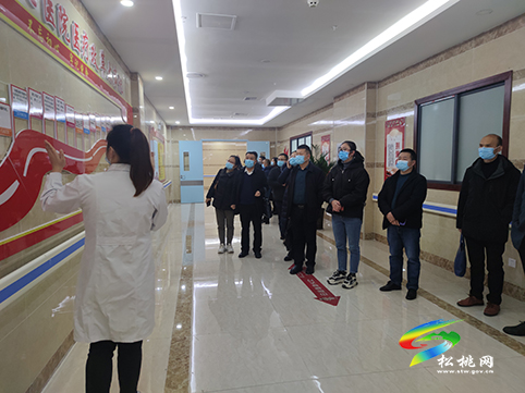 ​廖東梅、何彬率隊赴長順縣、余慶縣考察學(xué)習(xí)醫(yī)改工作