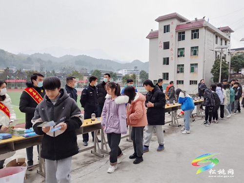 遠(yuǎn)離賭博 文明生活！松桃公安多形式開展禁賭宣傳