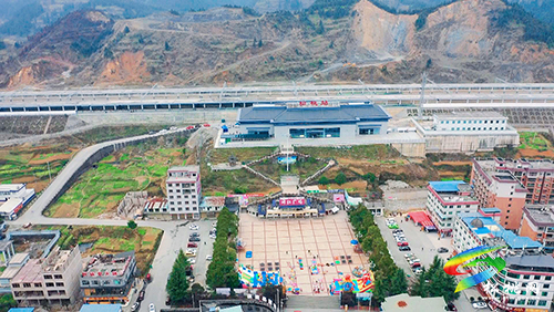 ​松桃火車站：嚴(yán)把疫情防控關(guān) 確保旅客平安出行