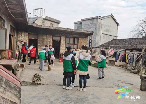 黃板鎮(zhèn)：新時(shí)代文明實(shí)踐“三送”活動(dòng)　助推大美苗鄉(xiāng)暖冬行動(dòng)