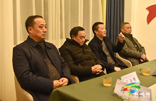 “共筑統(tǒng)戰(zhàn)新時(shí)代，畫好最大同心圓”——松桃舉辦第九期VV沙龍活動(dòng)