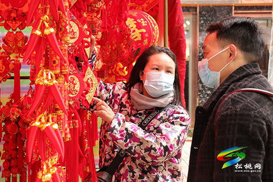 【網(wǎng)絡(luò)中國節(jié)•春節(jié)】​迎春節(jié)年貨市場銷售火爆
