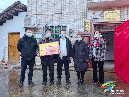 世昌街道：春節(jié)慰問暖人心，年味漸濃情亦濃