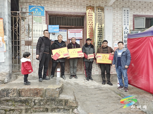 世昌街道：春節(jié)慰問暖人心，年味漸濃情亦濃