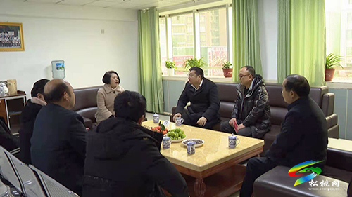 吳廷友開(kāi)展春節(jié)前走訪慰問(wèn)活動(dòng)