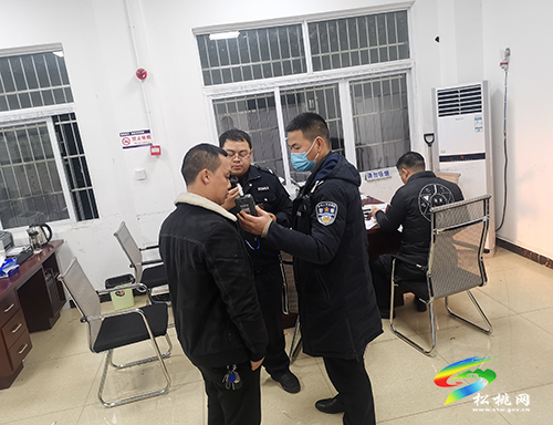 松桃交警向酒駕違法再“亮劍”
