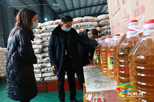嚴把食品安全關(guān) 護航開學“第一餐”