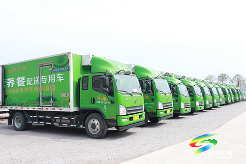 嚴把食品安全關(guān) 護航開學“第一餐”