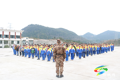 松桃：軍營(yíng)文化進(jìn)校園 國(guó)防教育展風(fēng)采